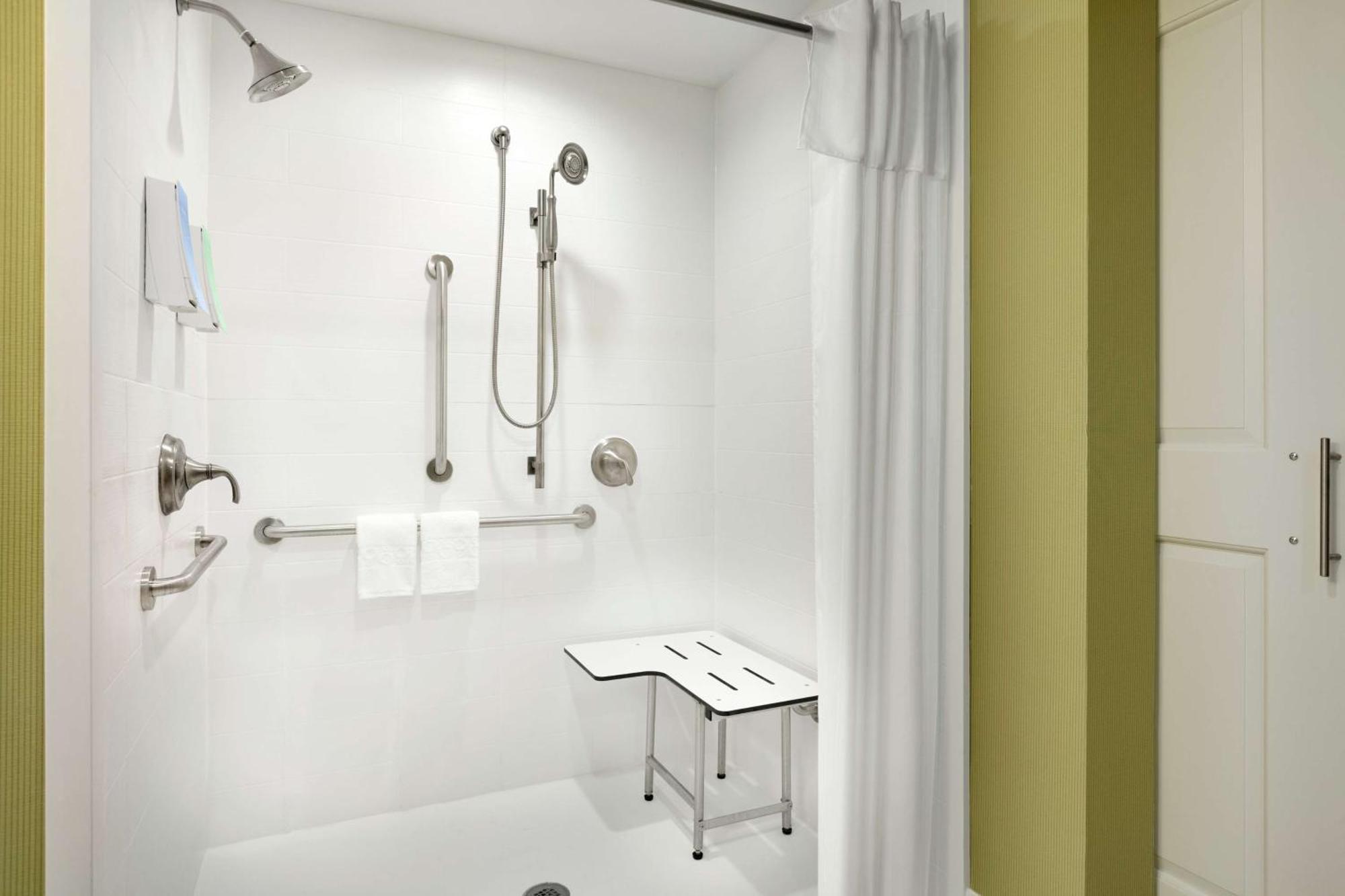Home2 Suites By Hilton El Paso Airport Bagian luar foto